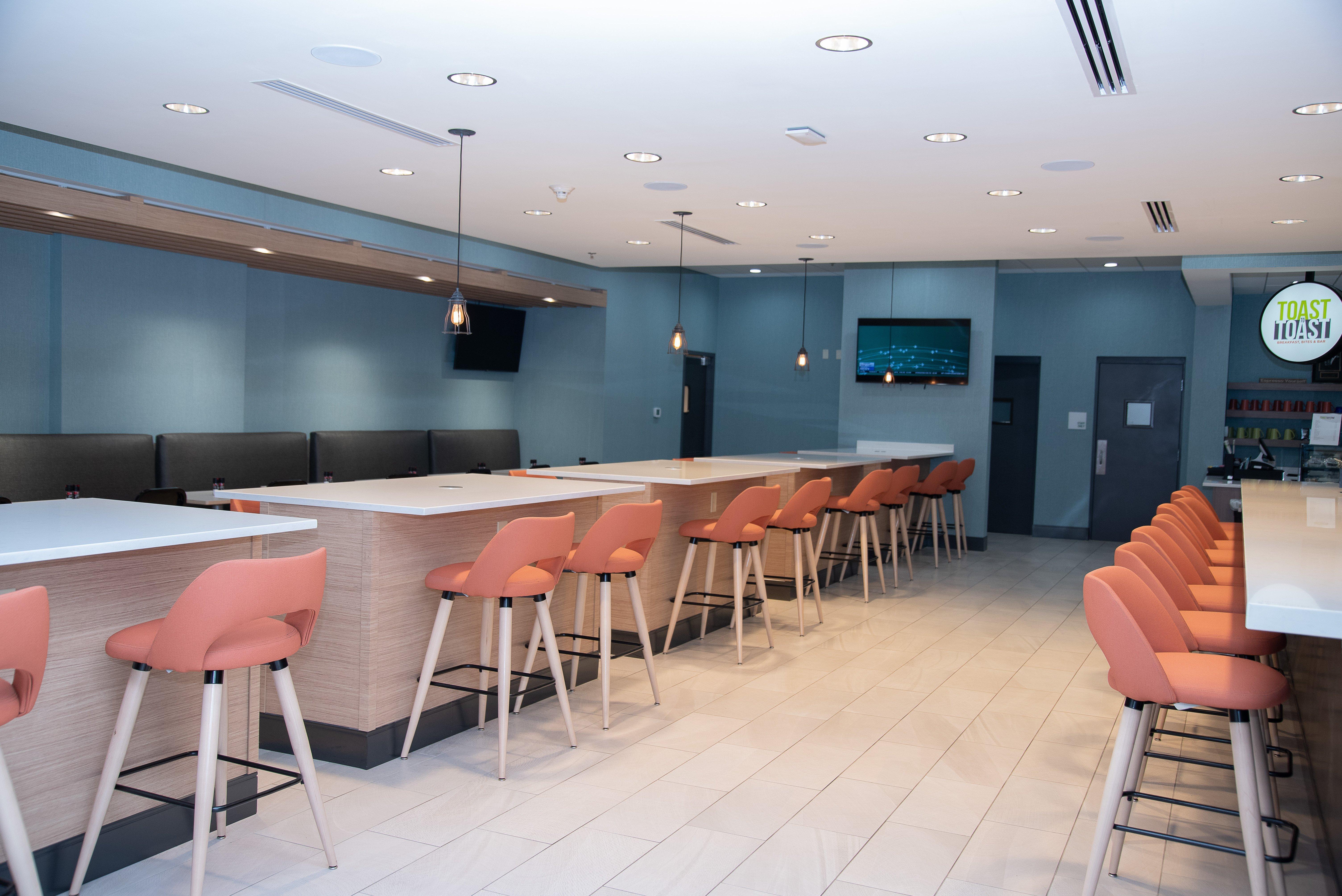 Holiday Inn & Suites - Fayetteville W-Fort Bragg Area By Ihg Ngoại thất bức ảnh