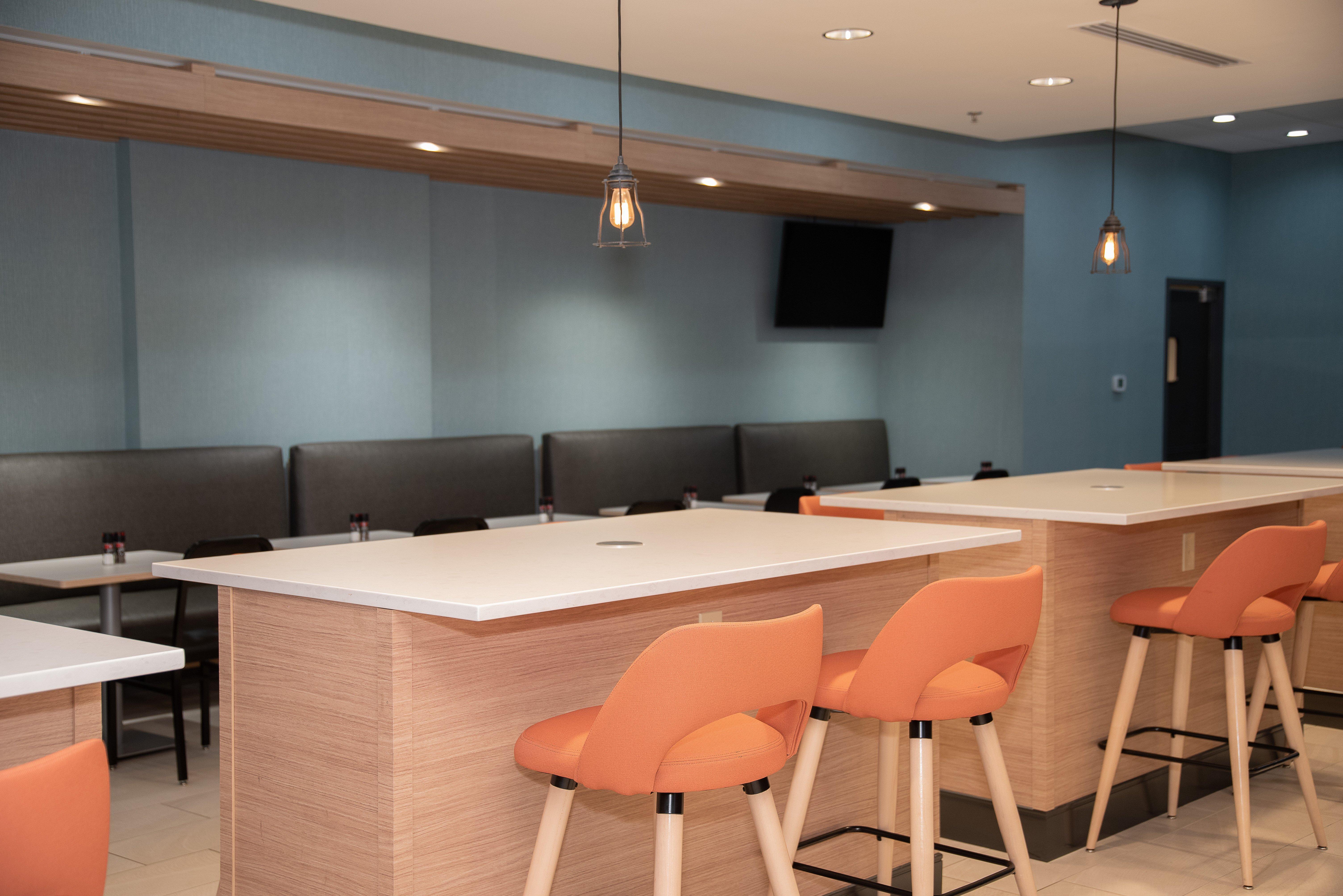 Holiday Inn & Suites - Fayetteville W-Fort Bragg Area By Ihg Ngoại thất bức ảnh