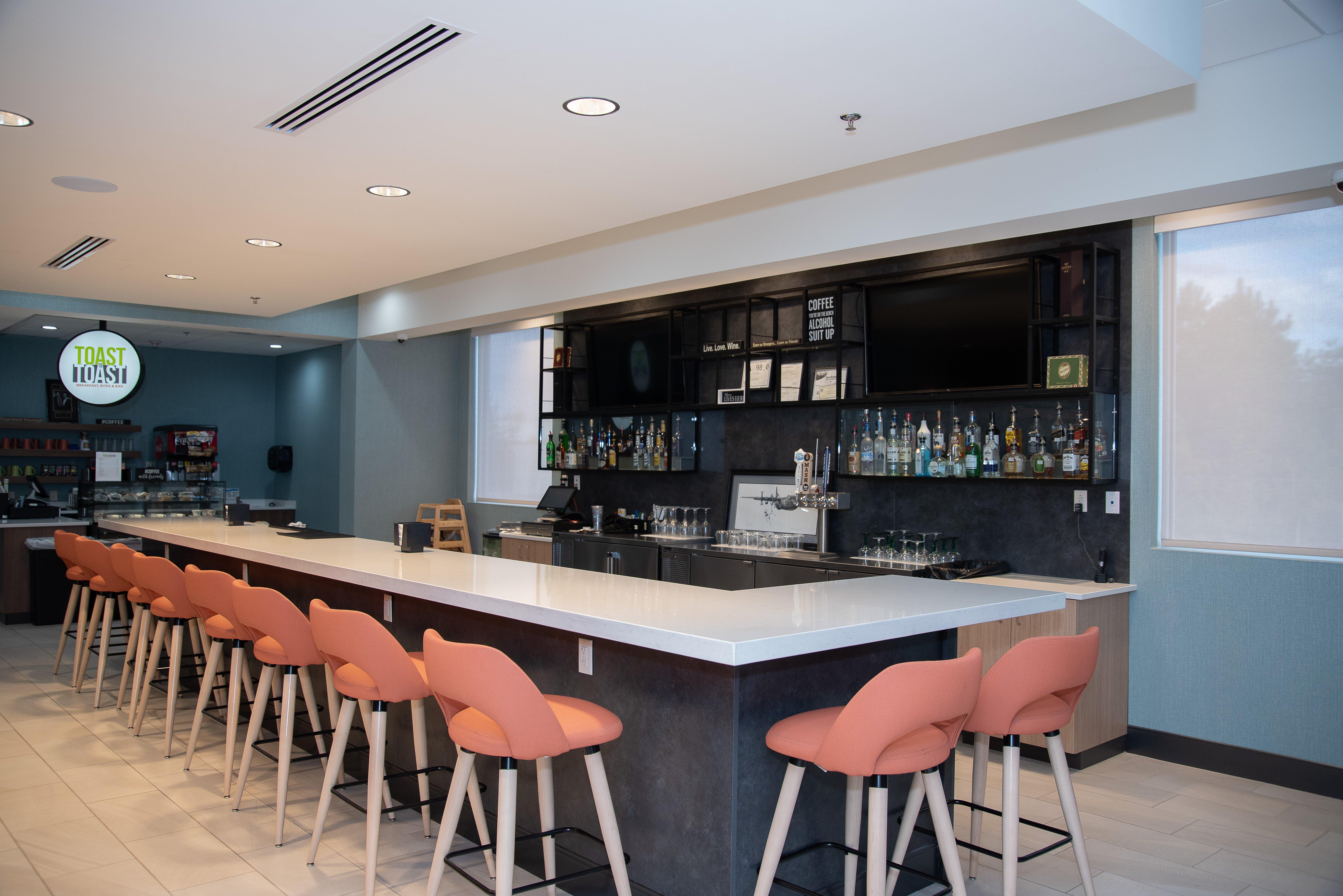 Holiday Inn & Suites - Fayetteville W-Fort Bragg Area By Ihg Ngoại thất bức ảnh
